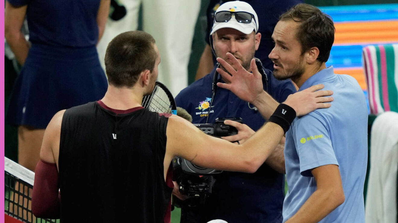 Pictured: Jack Draper and Daniil Medvedev argue after their match