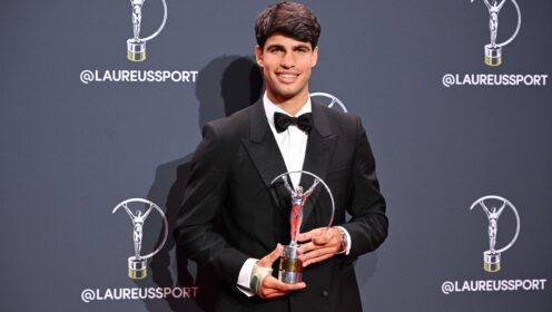 Carlos Alcaraz with his wrist splint