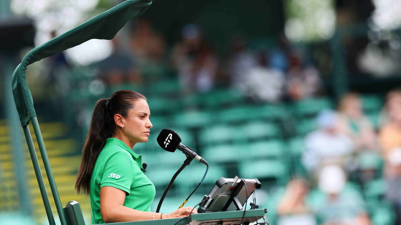 Chair umpire Ana Carvalho