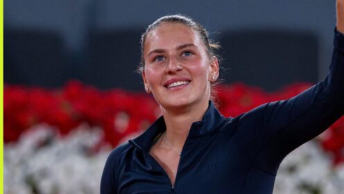 Marta Kostyuk celebrates