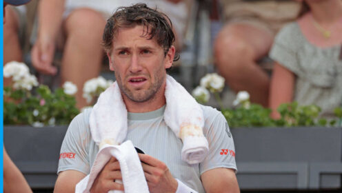 Pictured: Casper Ruud during a changeover