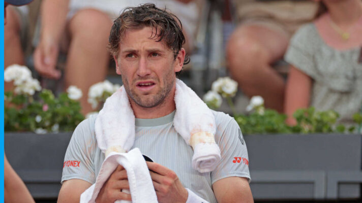 Pictured: Casper Ruud during a changeover