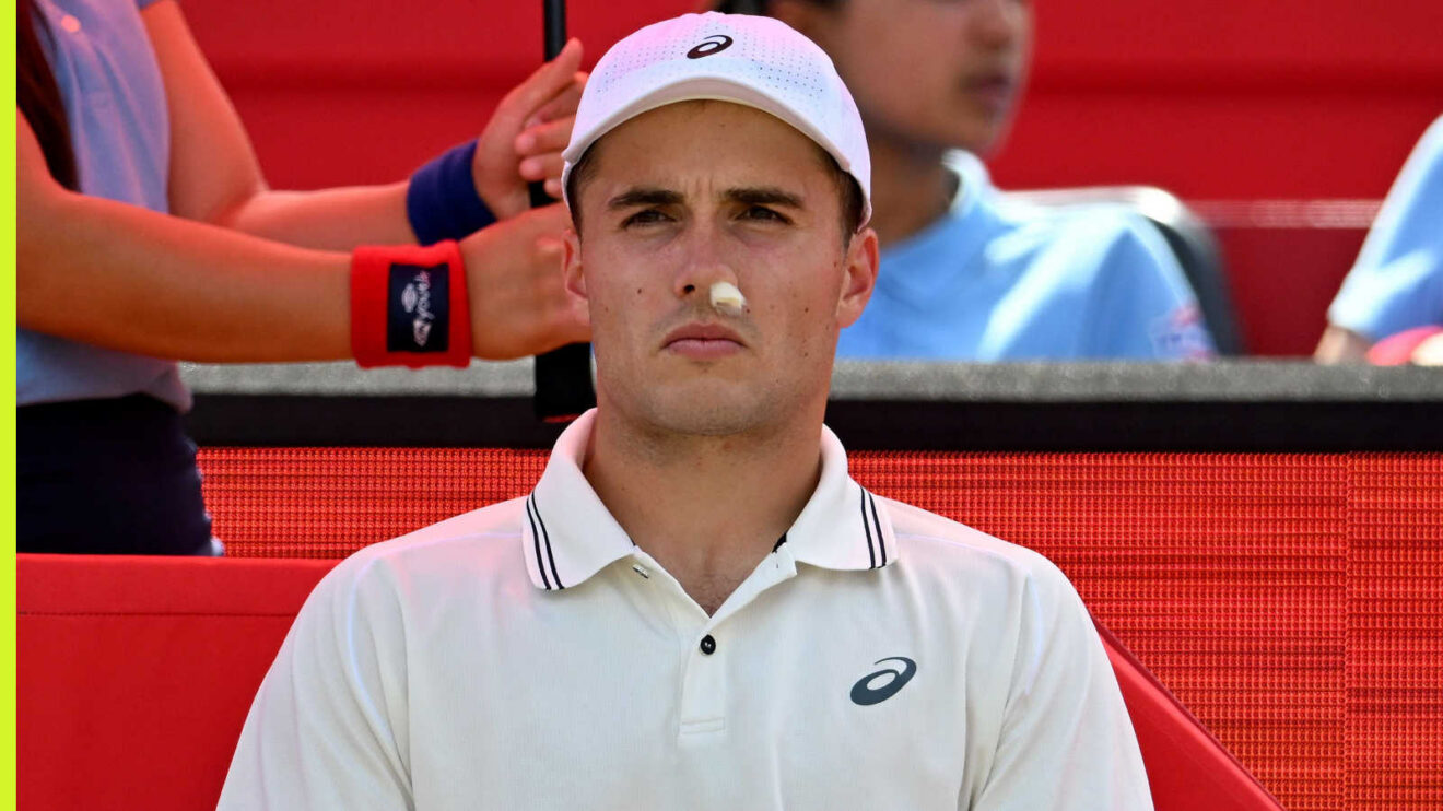 Pictured: Arthur Fery gets treatment for his nosebleed at Queen's Club