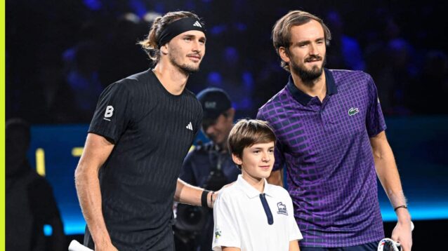Pictured: Alexander Zverev and Daniil Medvedev with a mascot